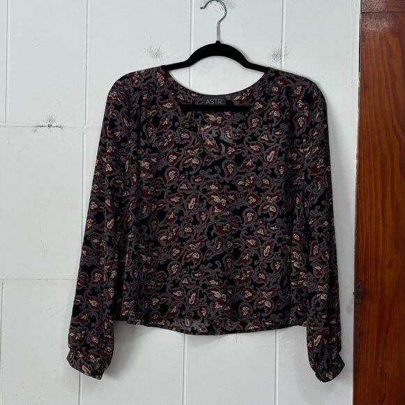 ASTR Retro Boho Paisley Cropped Blouse Medium - Picture 1 of 4